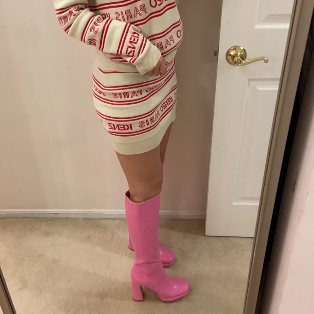 Croc-Embossed Knee-High Boots - Picture 9 of 15